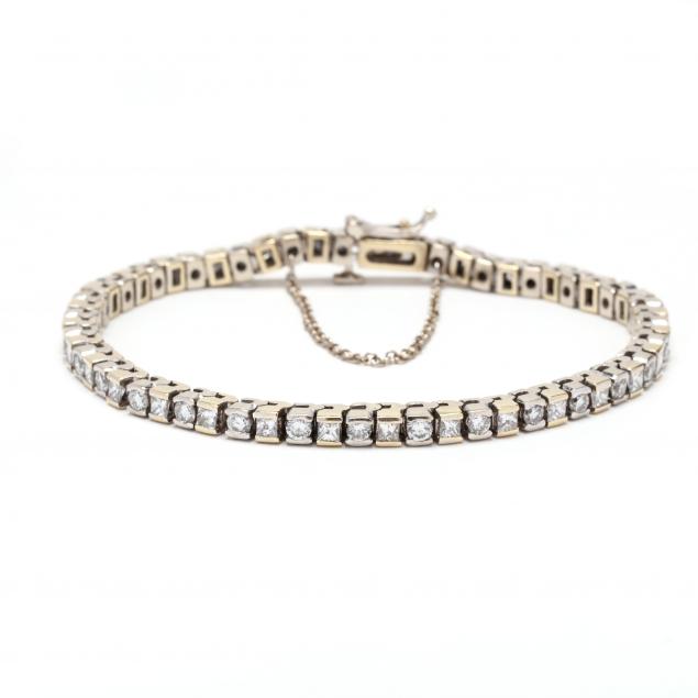 white-gold-and-diamond-line-bracelet