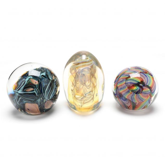three-signed-art-glass-paperweights