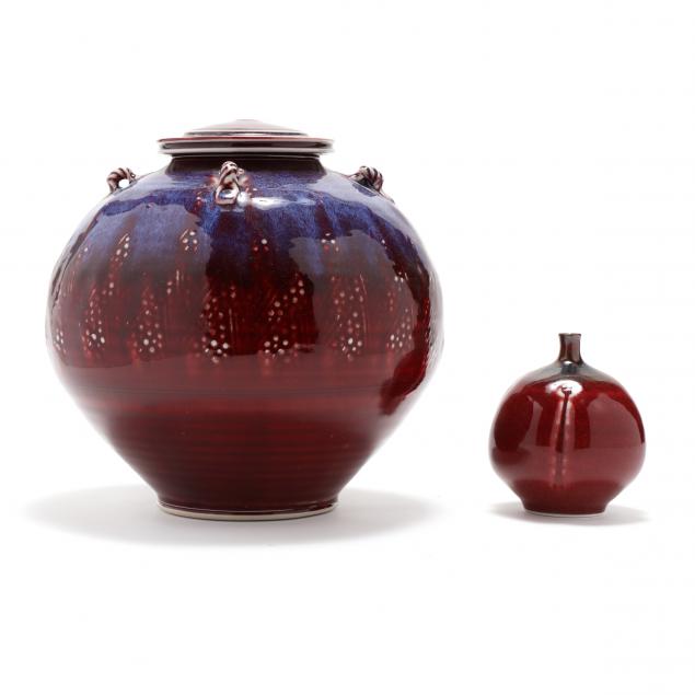 ovoid-covered-jar-and-bud-vase-tom-turner-american-b-1945