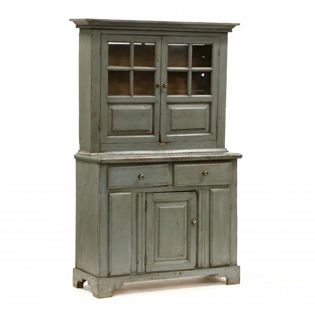 scandinavian-painted-stepback-flatwall-cupboard