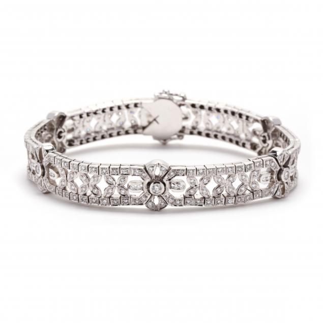 white-gold-and-diamond-bracelet