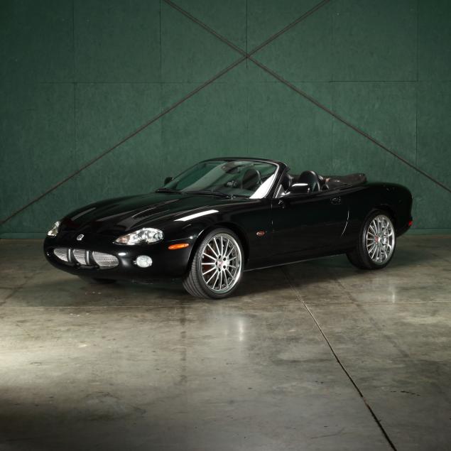 2002-jaguar-xkr100-convertible-100th-anniversary-edition