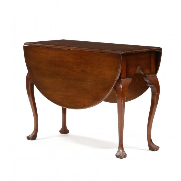 wellington-hall-mahogany-drop-leaf-table