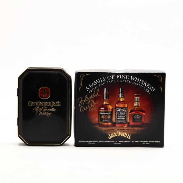 miniature-whiskey-bottle-collection