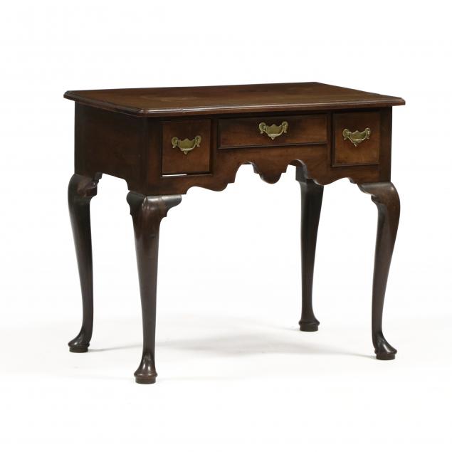 english-queen-anne-mahogany-dressing-table