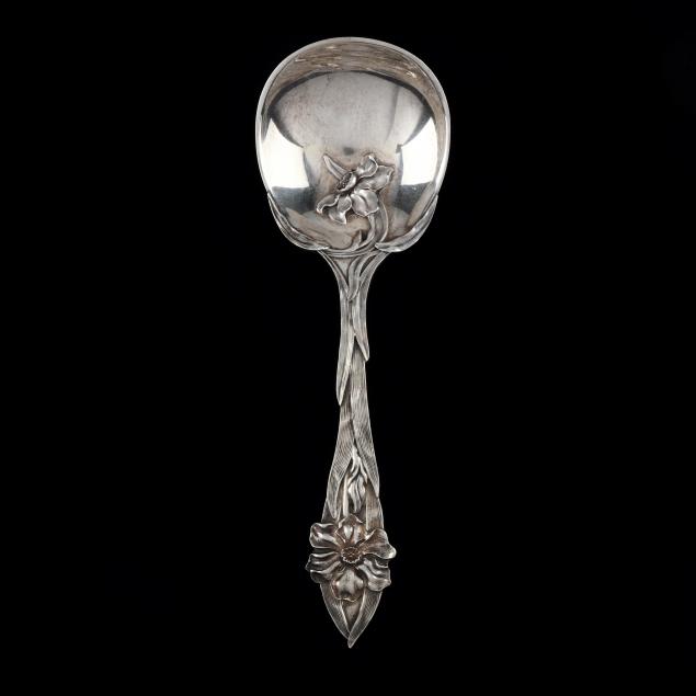 a-large-antique-sterling-silver-berry-spoon-by-towle
