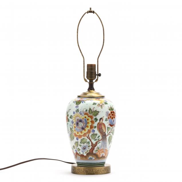 contemporary-delft-style-lamp