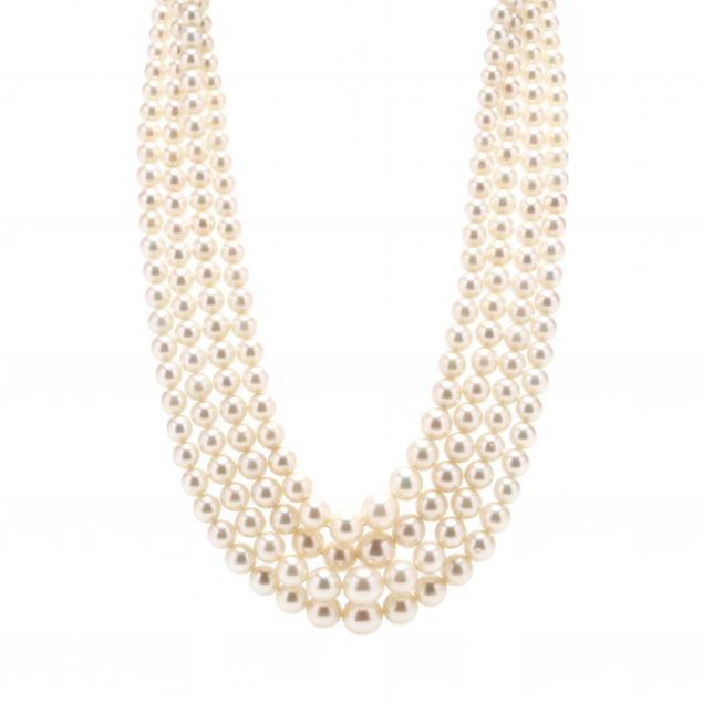 white-gold-and-pearl-necklace