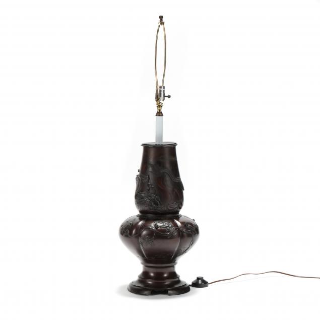 a-japanese-bronze-vase-table-lamp
