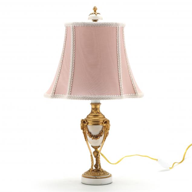fine-neoclassical-style-ormolu-bronze-table-lamp