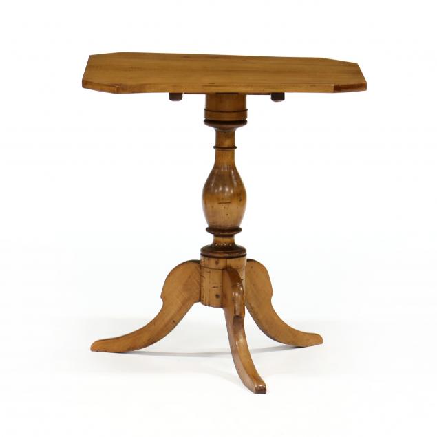 late-federal-tiger-maple-candlestand