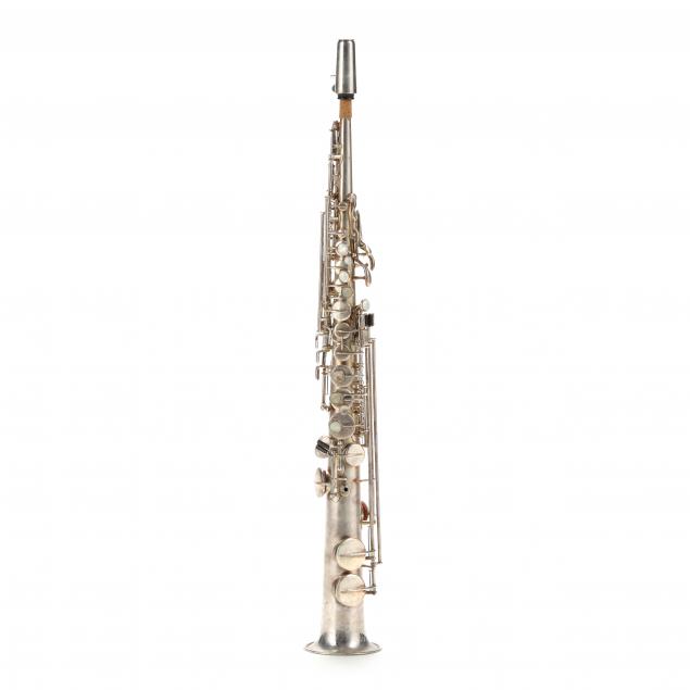 1925-buescher-true-tone-low-pitch-soprano-saxophone