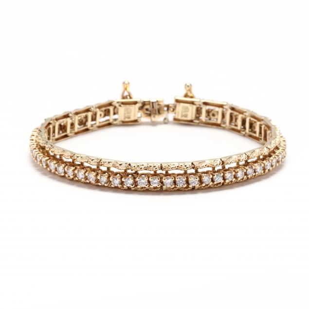 diamond-line-bracelet-with-gold-jacket