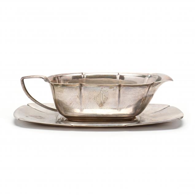 reed-barton-sterling-silver-sauce-boat-and-undertray