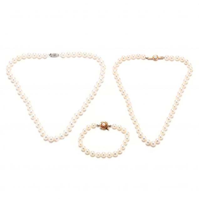 three-pearl-jewelry-items