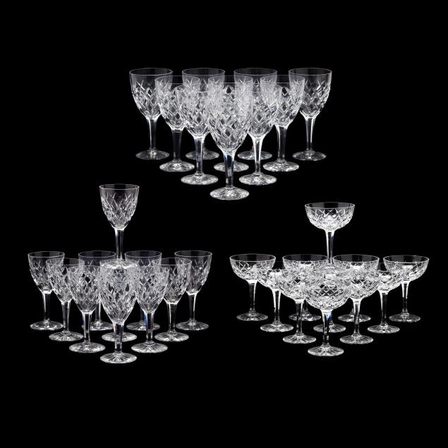 32-pieces-of-kosta-boda-i-rut-majestic-i-crystal-stemware