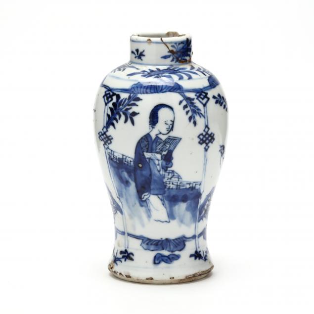 a-small-chinese-porcelain-blue-and-white-cabinet-vase