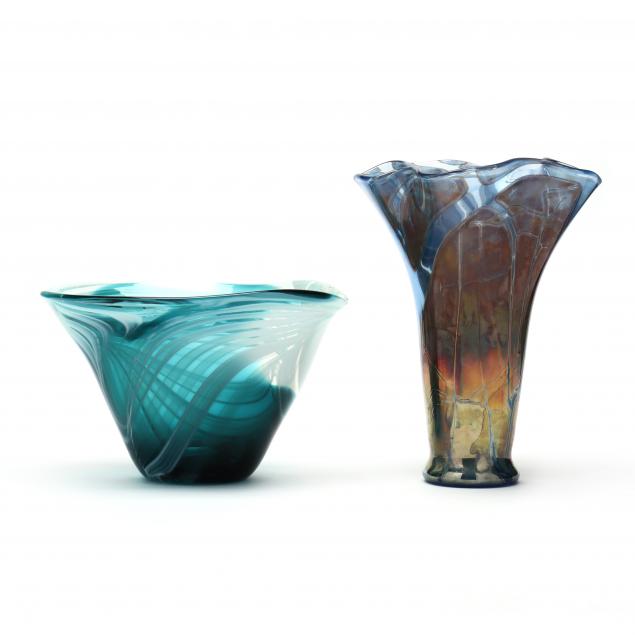 lisa-oakley-nc-two-art-glass-vases