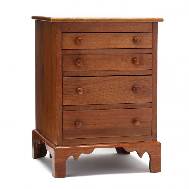 southern-walnut-diminutive-work-chest