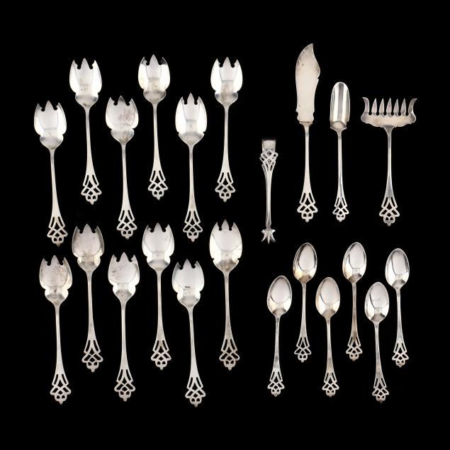 a-grouping-of-antique-lunt-i-pynchon-i-sterling-silver-flatware
