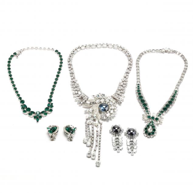 group-of-vintage-costume-jewelry