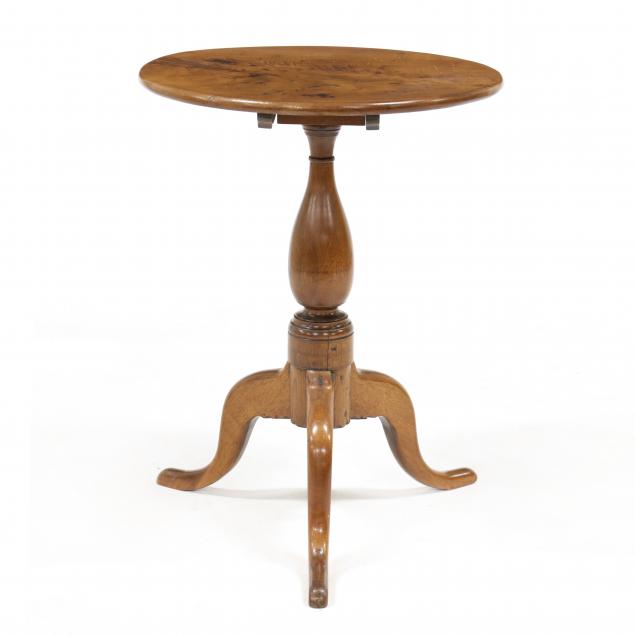 american-queen-anne-walnut-candlestand