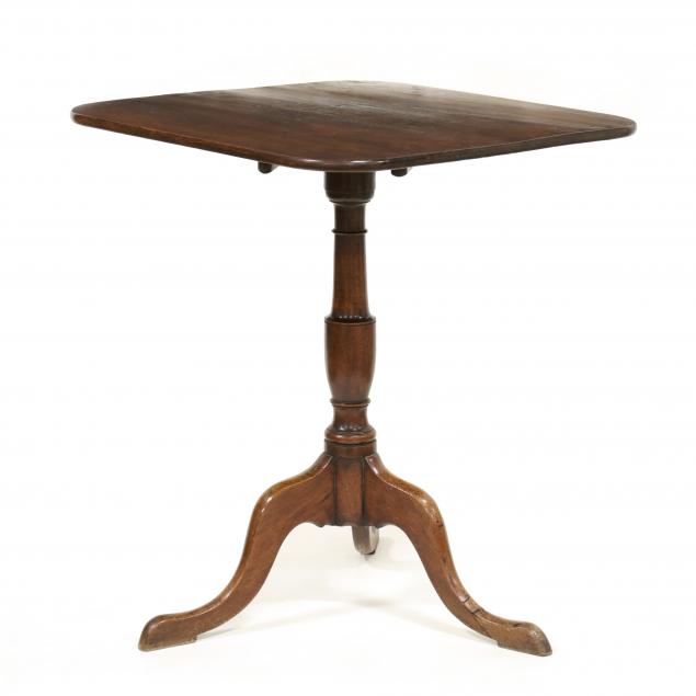 american-queen-anne-mahogany-tilt-top-table
