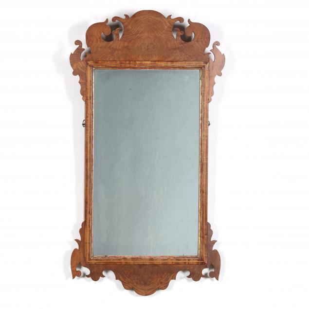 chippendale-style-wall-mirror