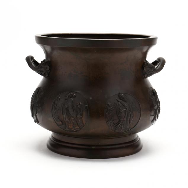 a-chinese-bronze-vessel