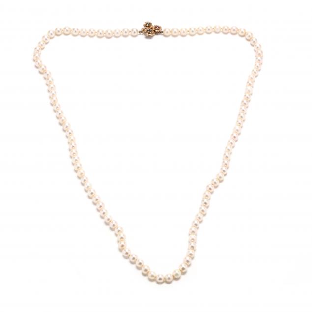 pearl-necklace-with-gem-set-gold-clasp