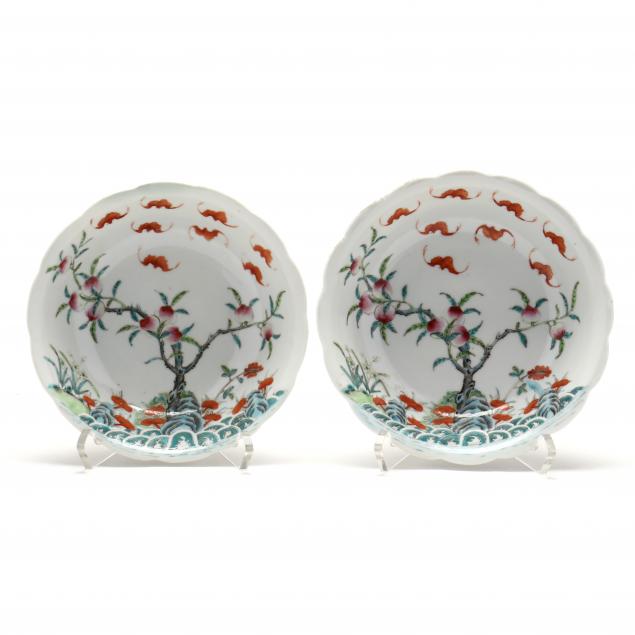 a-pair-of-chinese-porcelain-bowls-with-bats-peaches-and-lingzhi