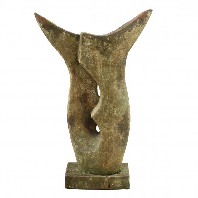 abstract-terracotta-garden-sculpture-on-stand