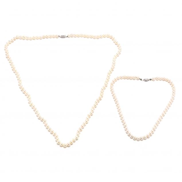 two-pearl-necklaces