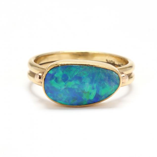 gold-and-opal-doublet-ring