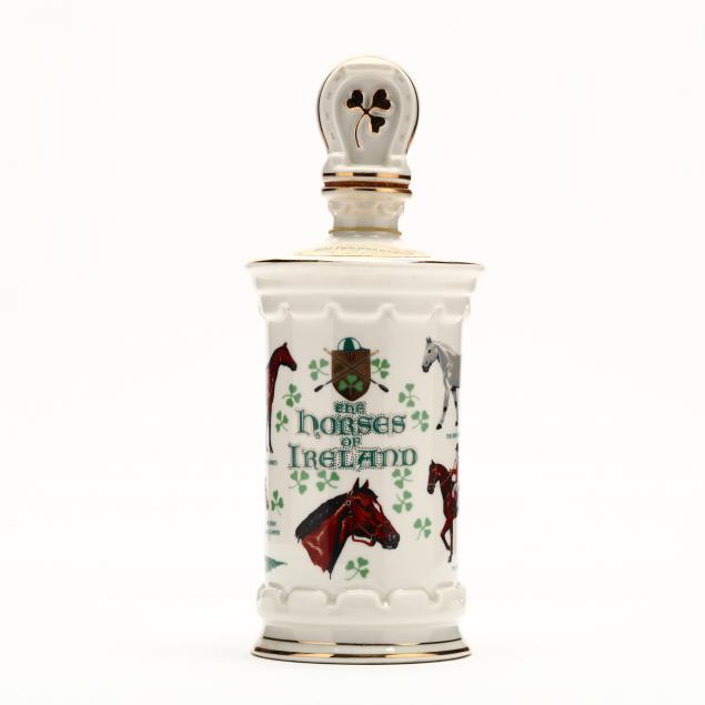 old-commonwealth-bourbon-whiskey-in-the-horses-of-ireland-porcelain-decanter