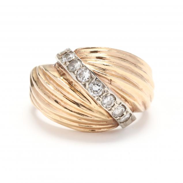 gold-and-diamond-dome-ring