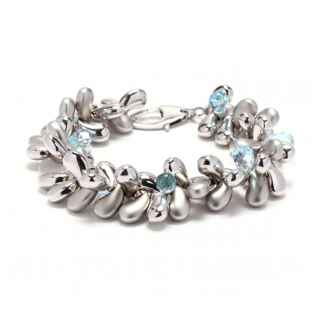 white-gold-and-blue-topaz-bracelet-italy