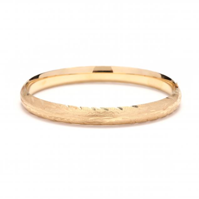 gold-bangle-bracelet