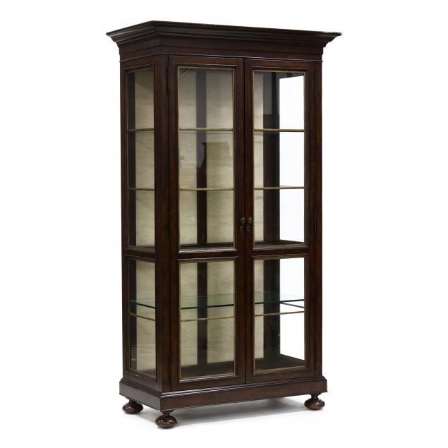 continental-style-lighted-display-cabinet