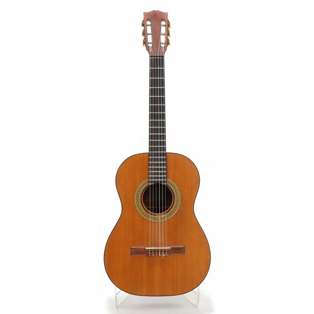 gibson-style-c-0-classical-guitar