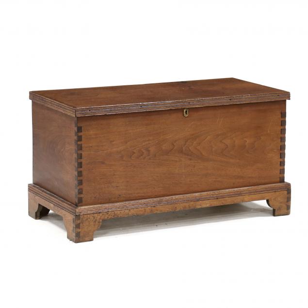 southern-federal-walnut-blanket-chest