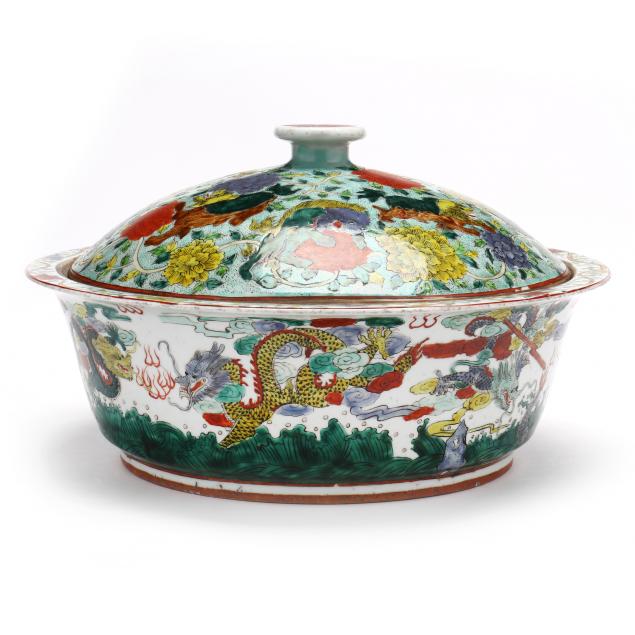 a-large-chinese-porcelain-famille-verte-bowl-with-cover