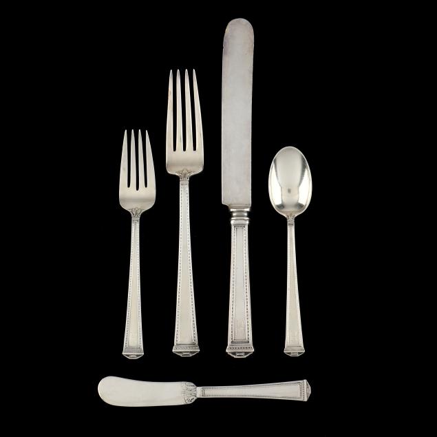 international-i-pantheon-i-sterling-silver-flatware-service