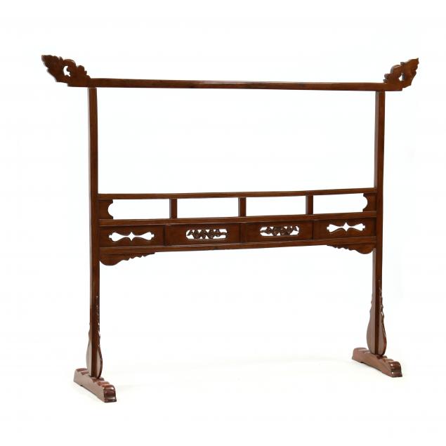 chinese-carved-hardwood-robe-display-rack