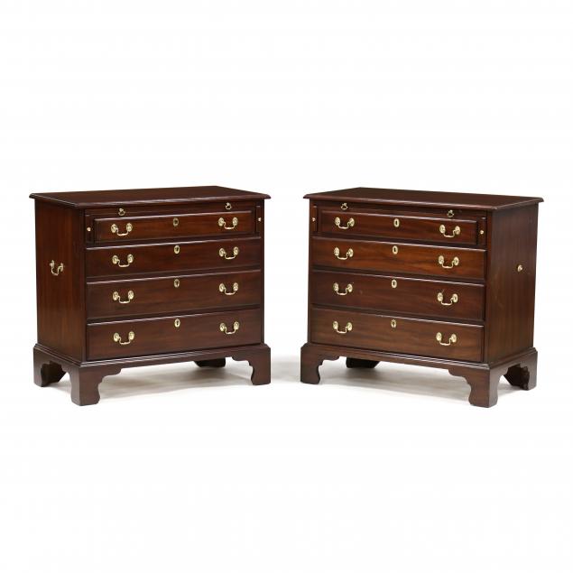 henkel-harris-pair-of-chippendale-style-mahogany-diminutive-bachelor-chests