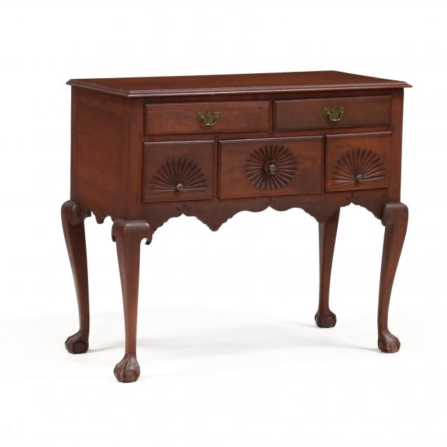 american-chippendale-style-dressing-table