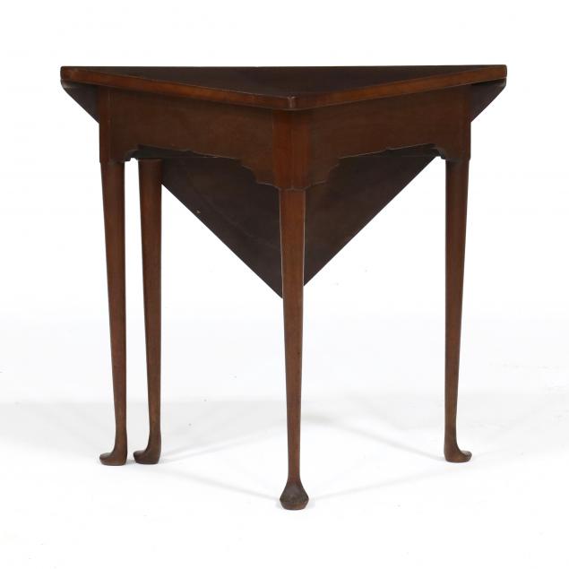 american-antique-queen-anne-style-drop-leaf-corner-table