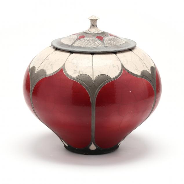 andy-smith-nc-lidded-raku-pottery-vessel