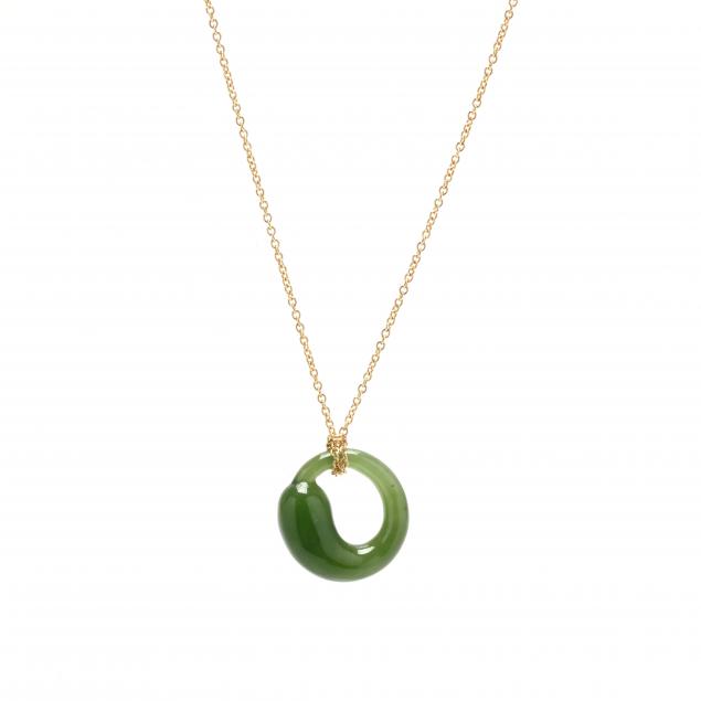 gold-and-jade-i-eternal-circle-i-necklace-elsa-peretti-for-tiffany-co