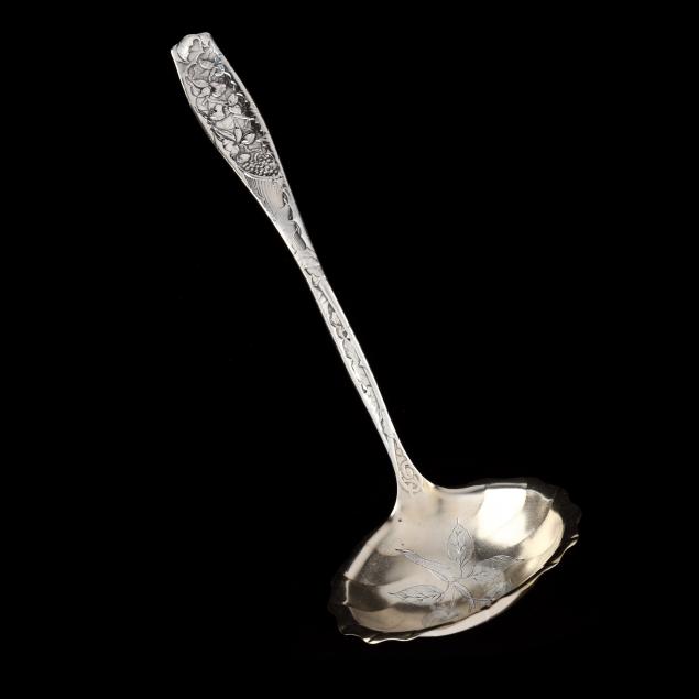 towle-i-pomona-i-sterling-silver-soup-ladle